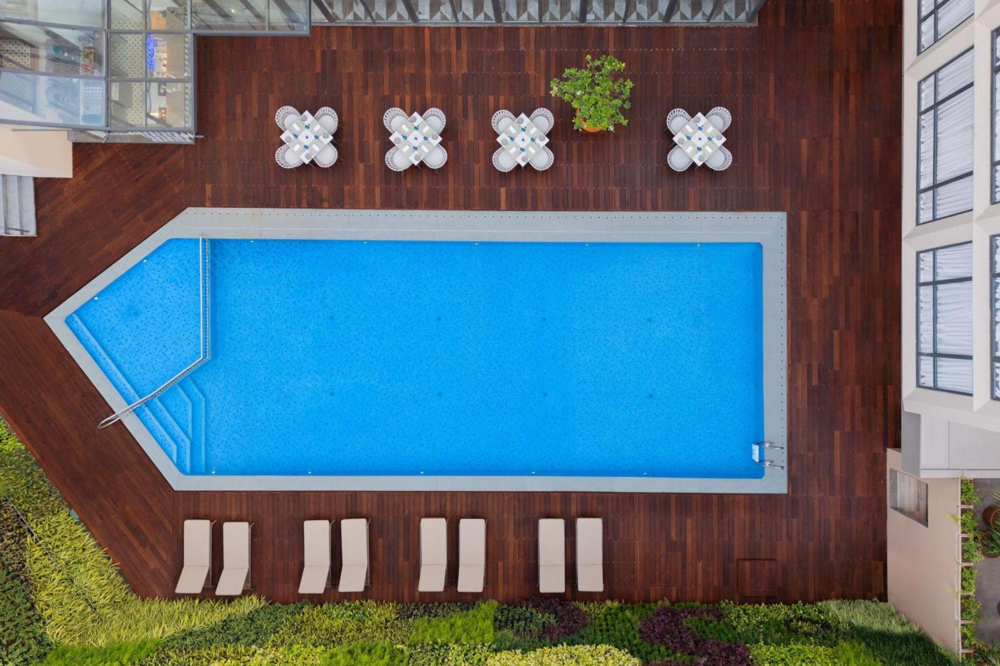 Courtyard By Marriott Goa Colva Hotel Bagian luar foto