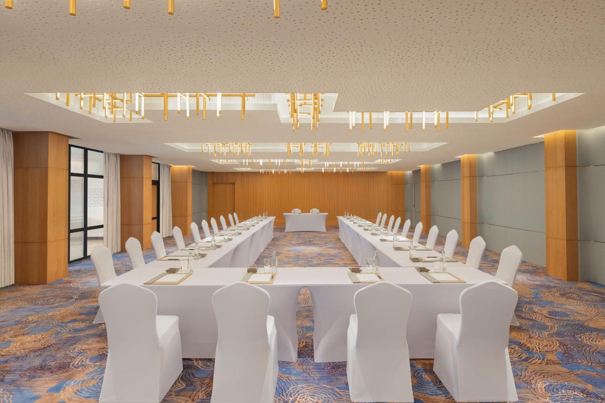 Courtyard By Marriott Goa Colva Hotel Bagian luar foto