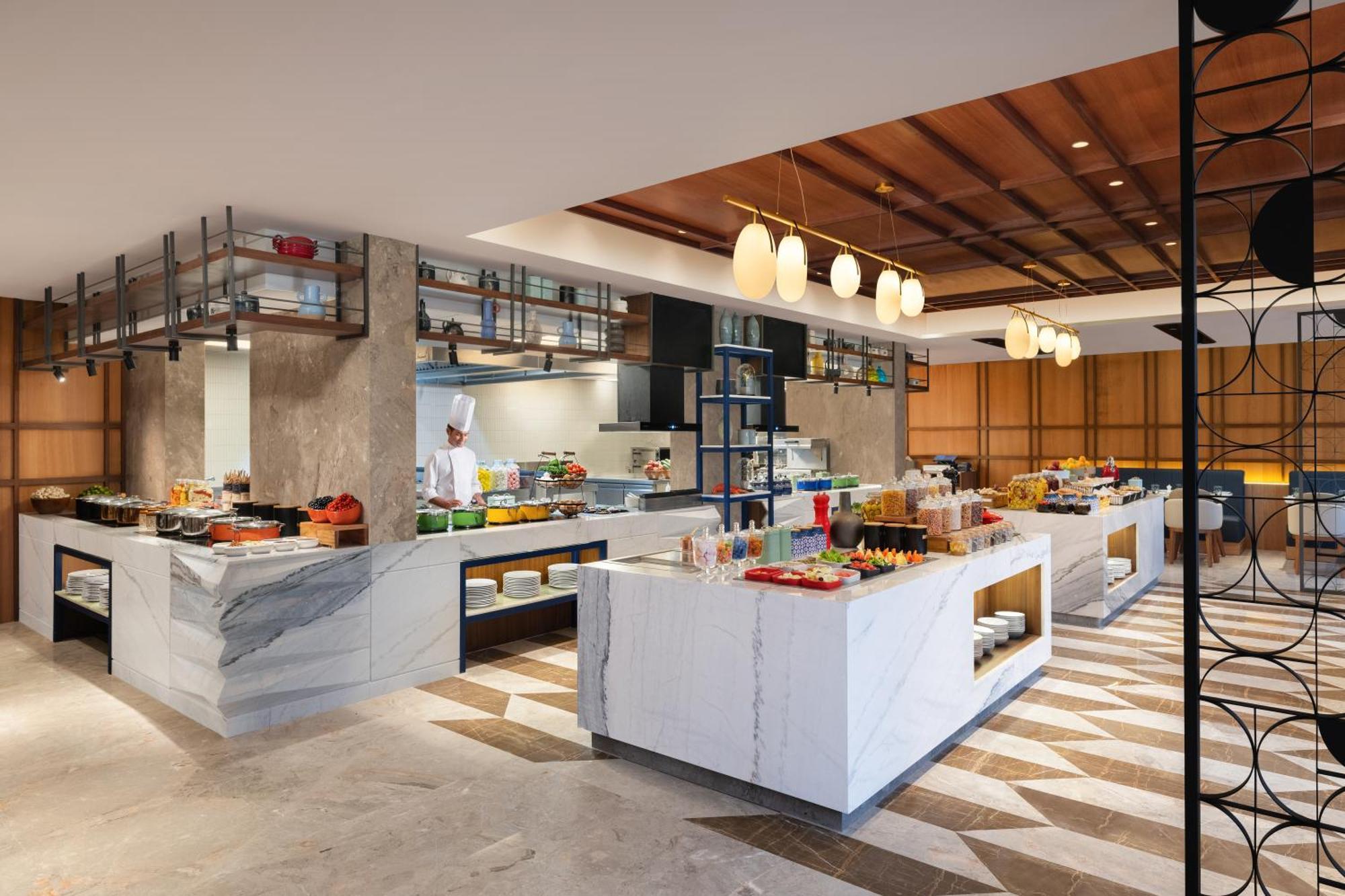 Courtyard By Marriott Goa Colva Hotel Bagian luar foto