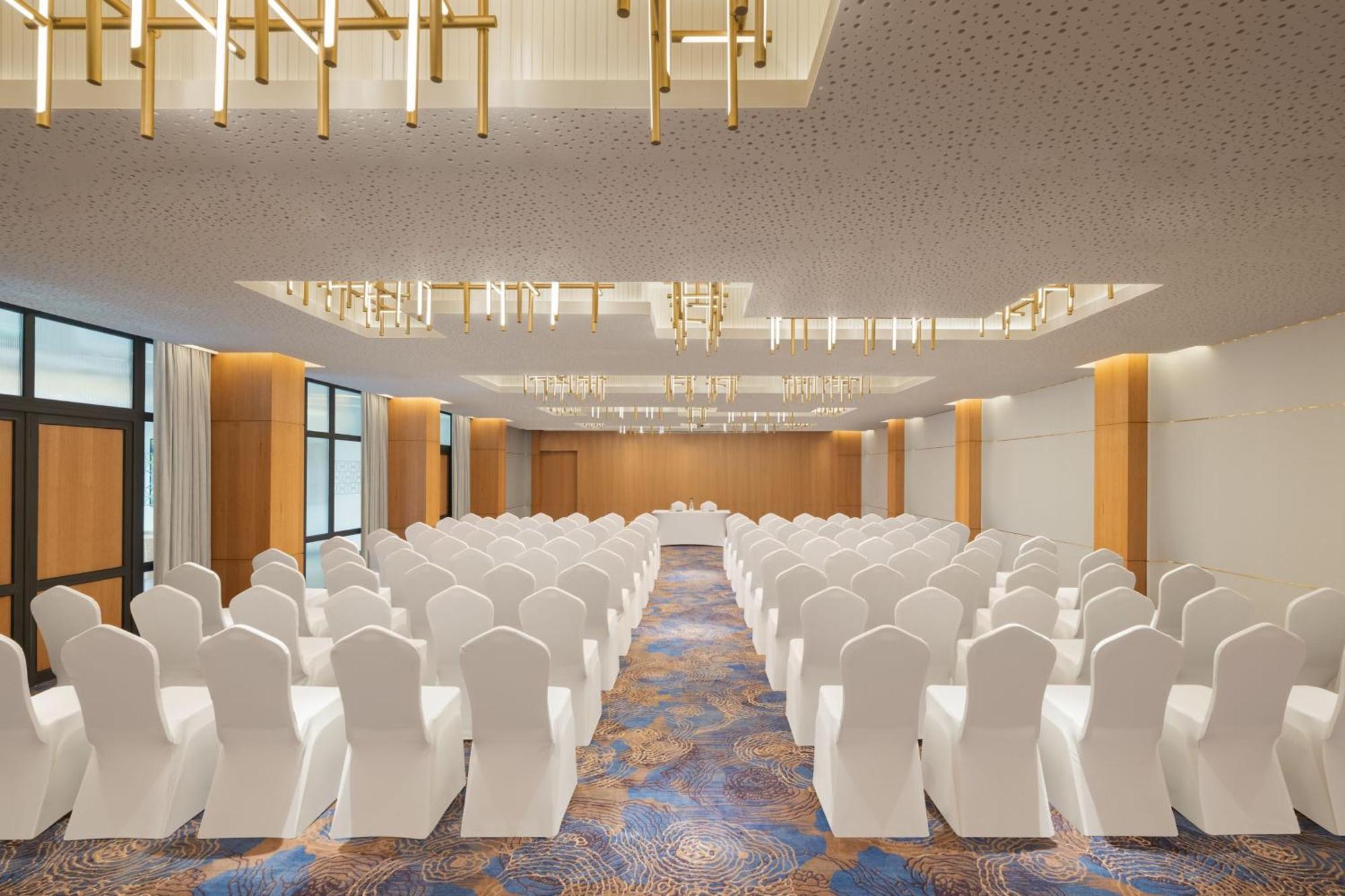 Courtyard By Marriott Goa Colva Hotel Bagian luar foto
