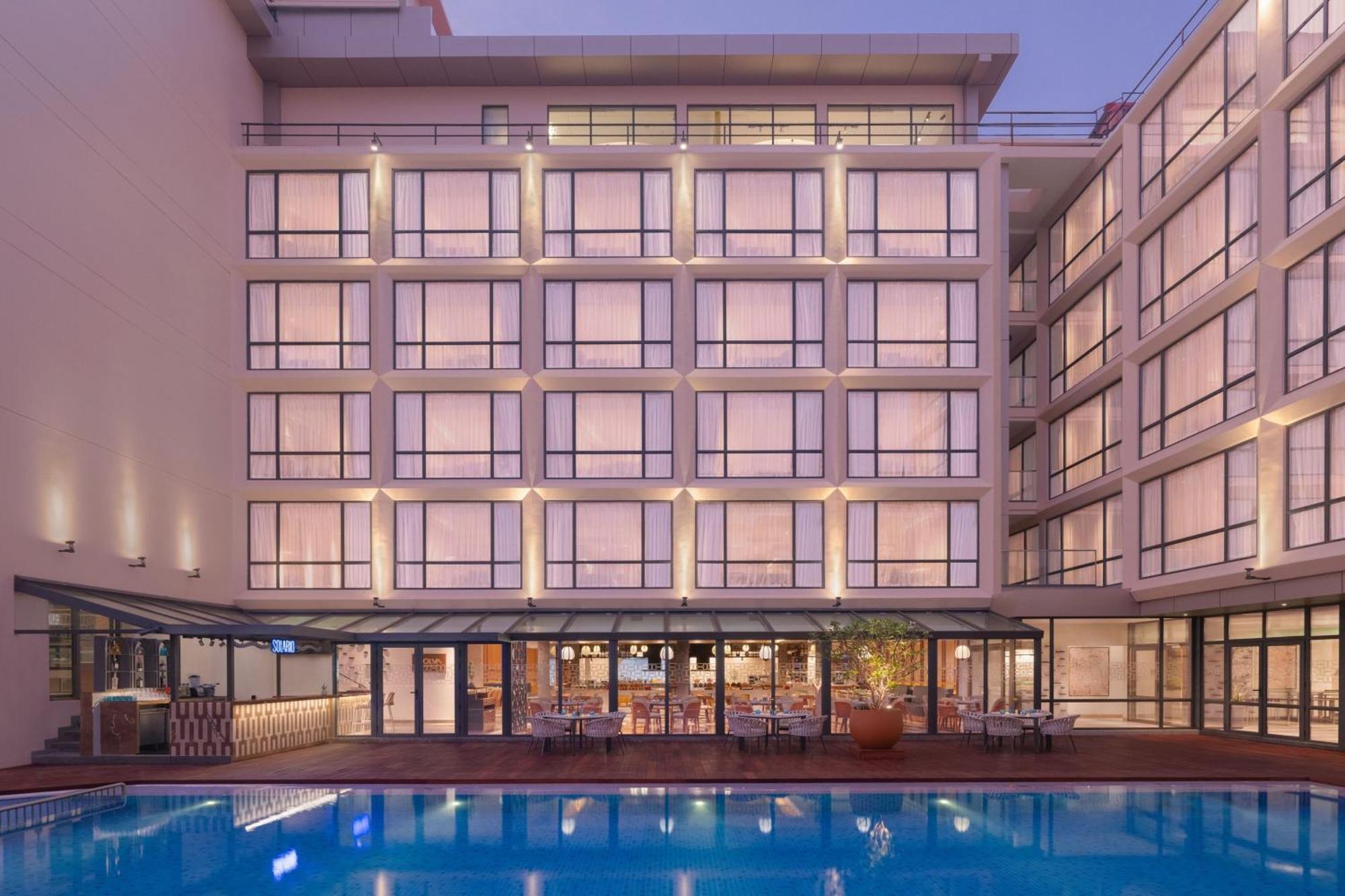 Courtyard By Marriott Goa Colva Hotel Bagian luar foto
