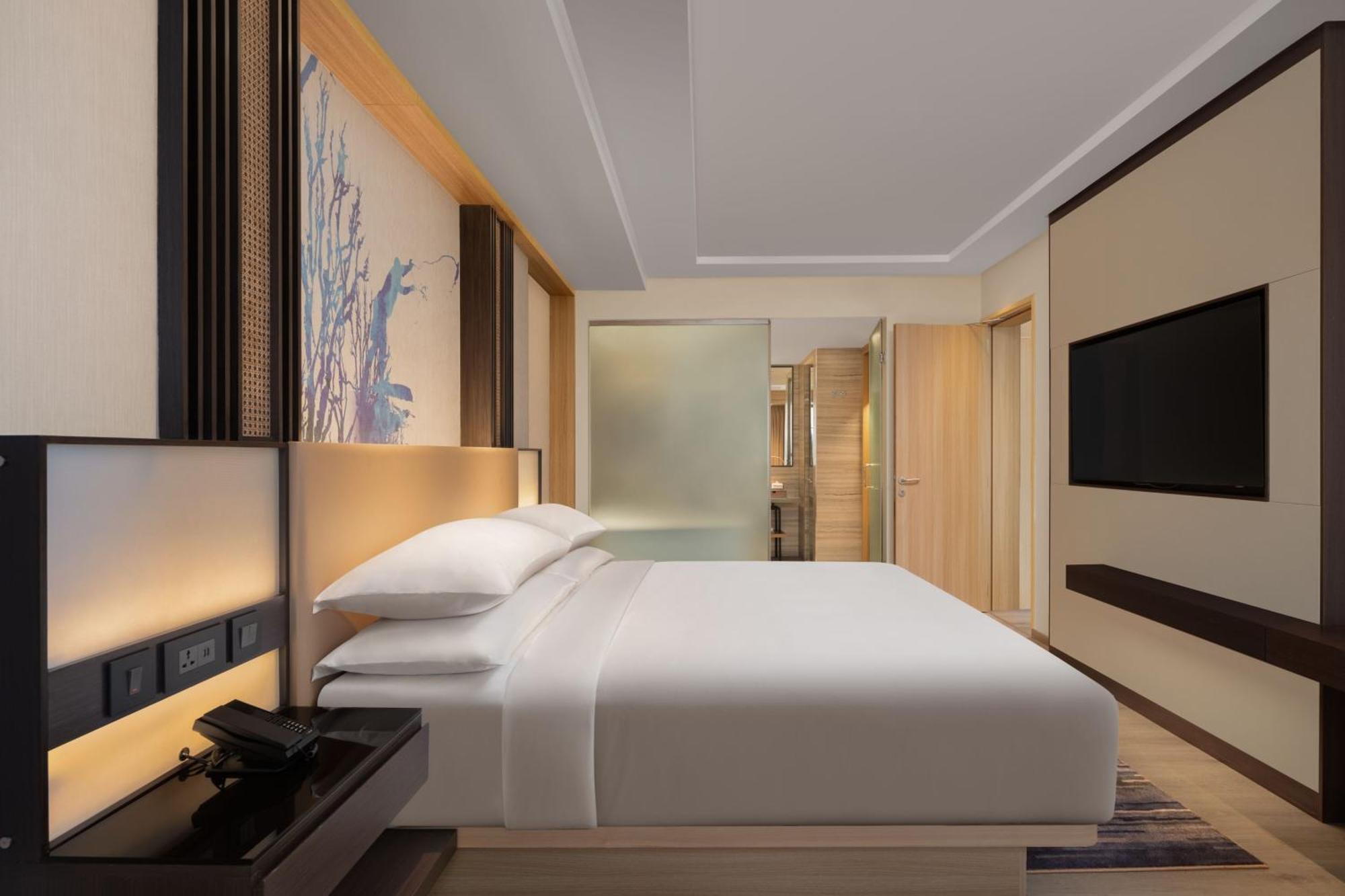 Courtyard By Marriott Goa Colva Hotel Bagian luar foto