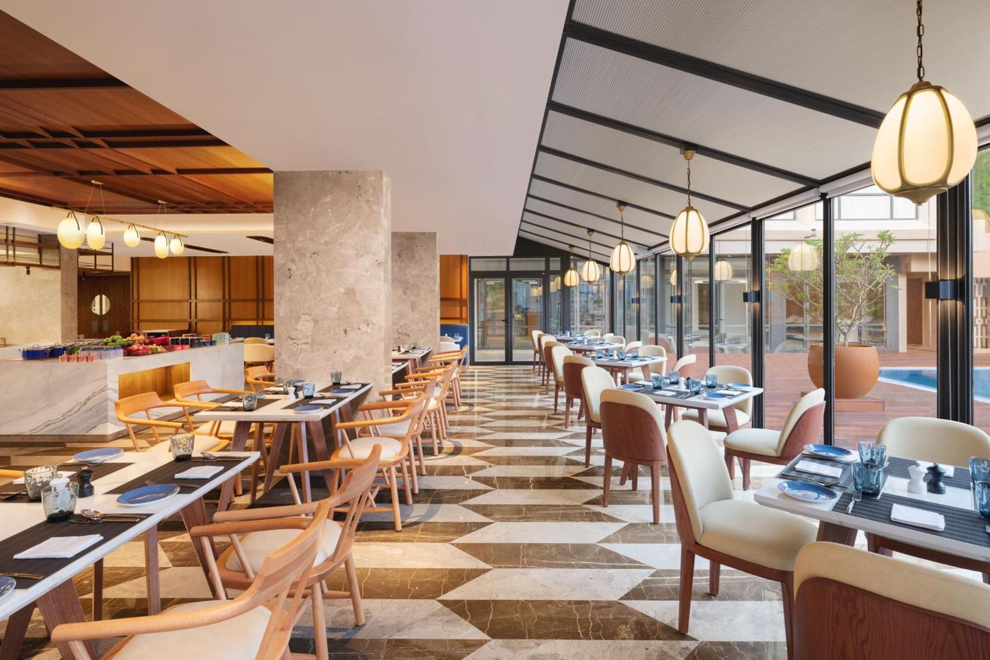 Courtyard By Marriott Goa Colva Hotel Bagian luar foto