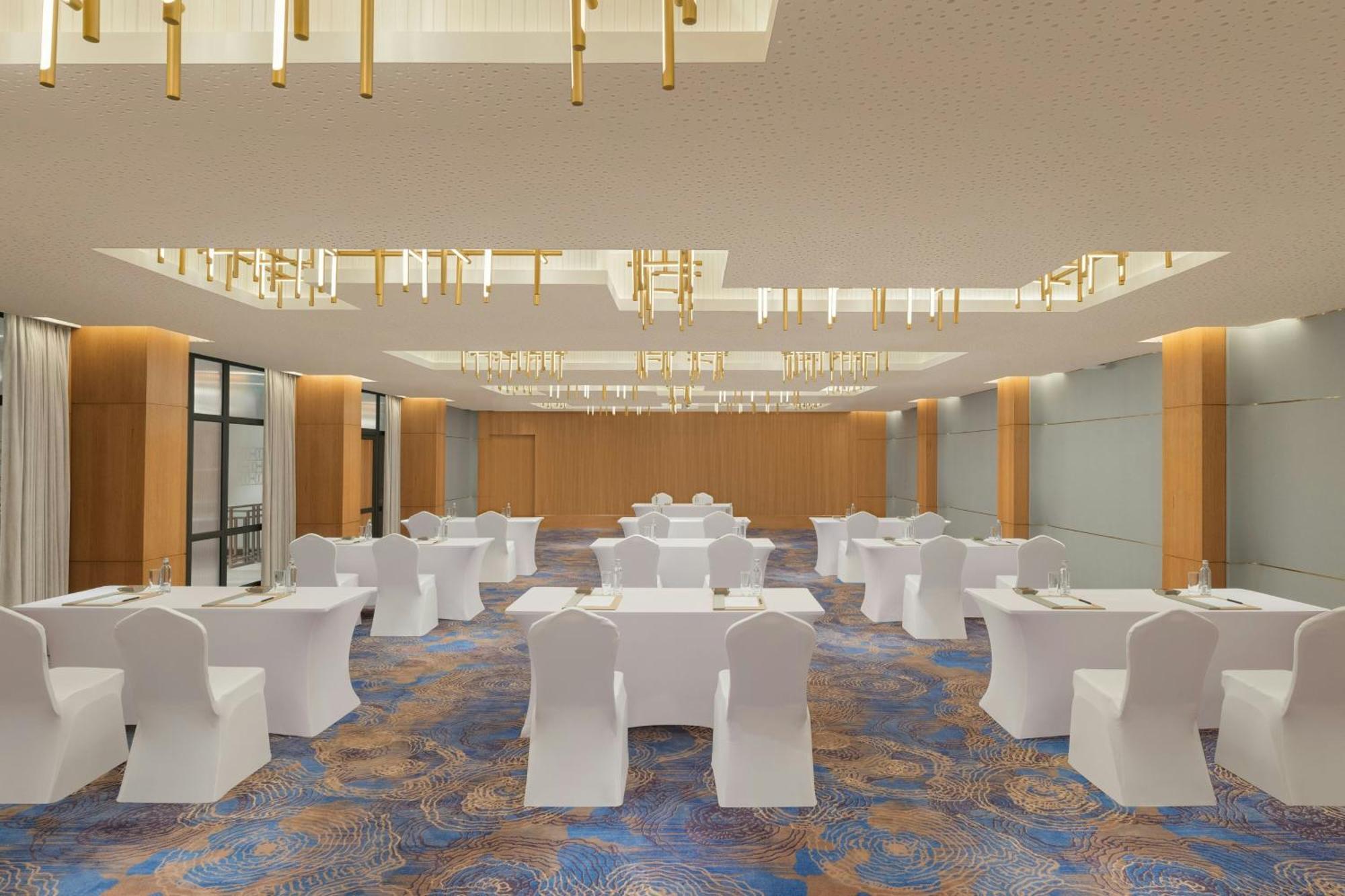 Courtyard By Marriott Goa Colva Hotel Bagian luar foto